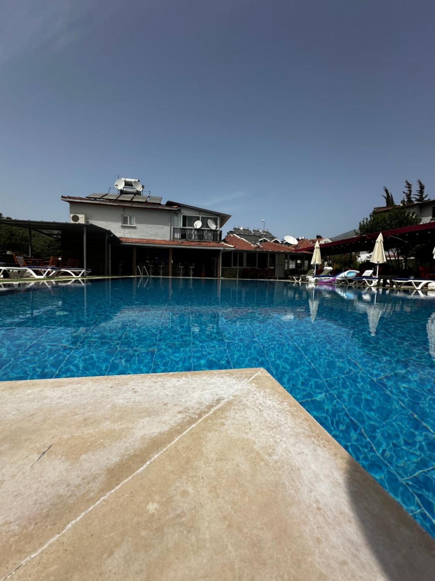 Carmina Hotel Ovacık Exterior foto