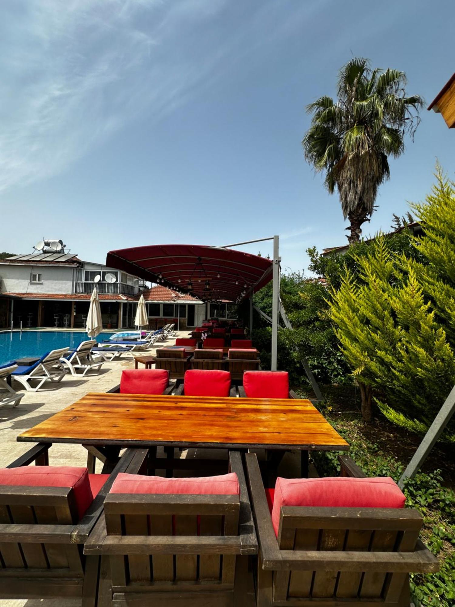 Carmina Hotel Ovacık Exterior foto